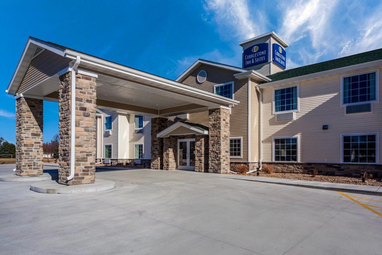 Cobblestone Inn & Suites - Holdrege Экстерьер фото